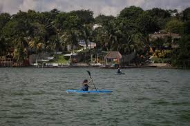 Laguna de Bacalar pierde sus colores nuevamente